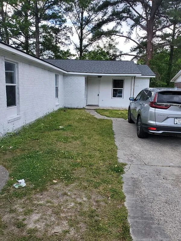 3 bed, 2.0 bath, 1200 sqft, $1,550 — Photo 1