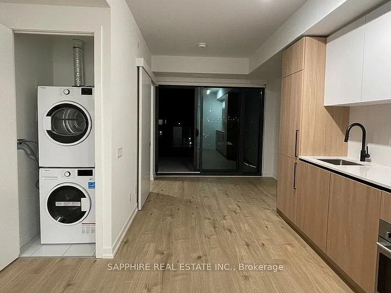 35 Parliament St #429 — Photo 9
