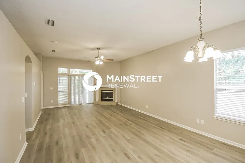 10813 Campus Heights Ln — Photo 4