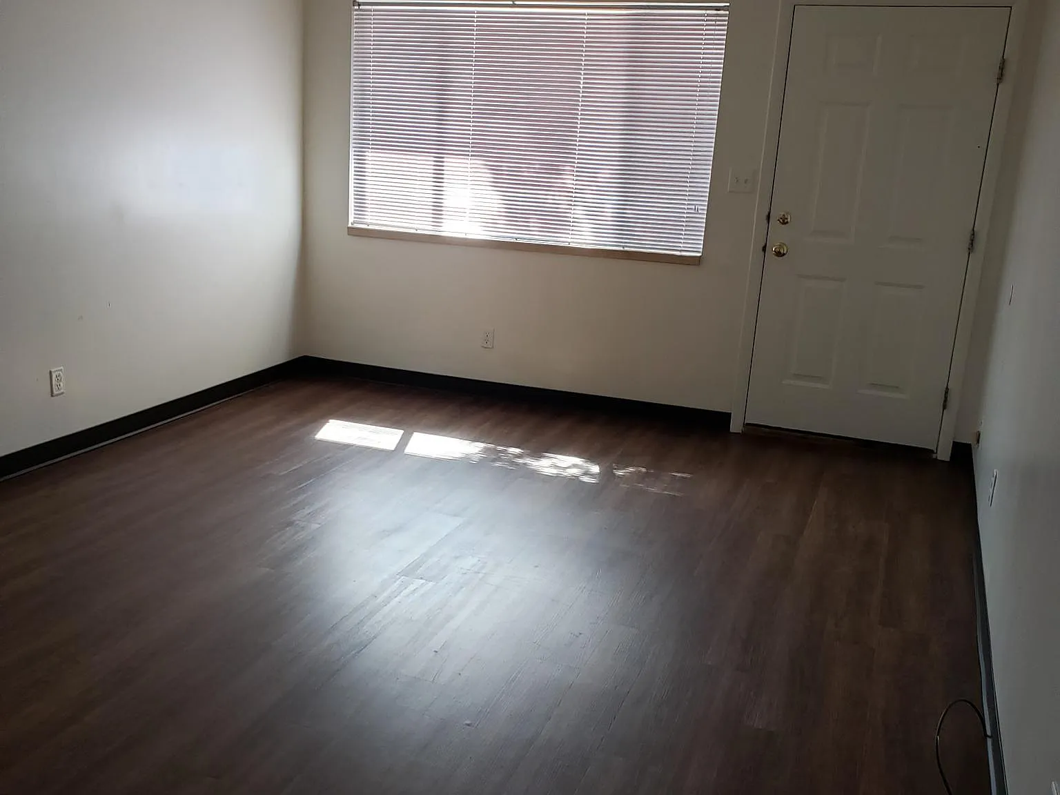 2 bed, 900 sqft, $1,175 — Photo 4