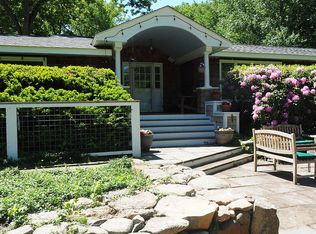 63 Old Barnabas Rd, Woodbridge, CT 06525