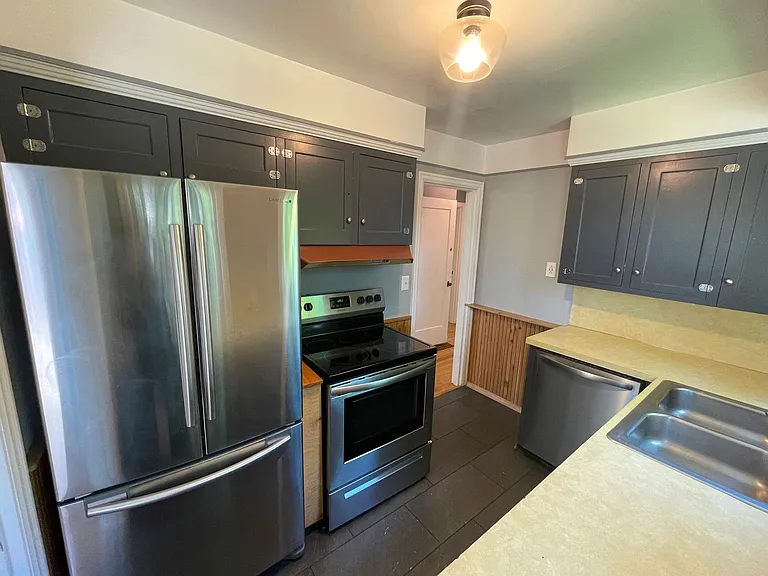 7015 N Greenwich Ave — Photo 7