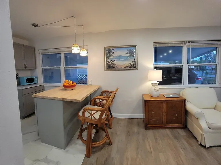 8134 Aero Ave — Photo 8