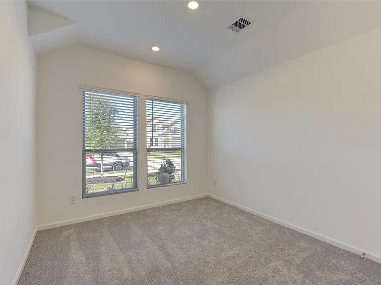 30347 Tall Fescue Dr — Photo 8