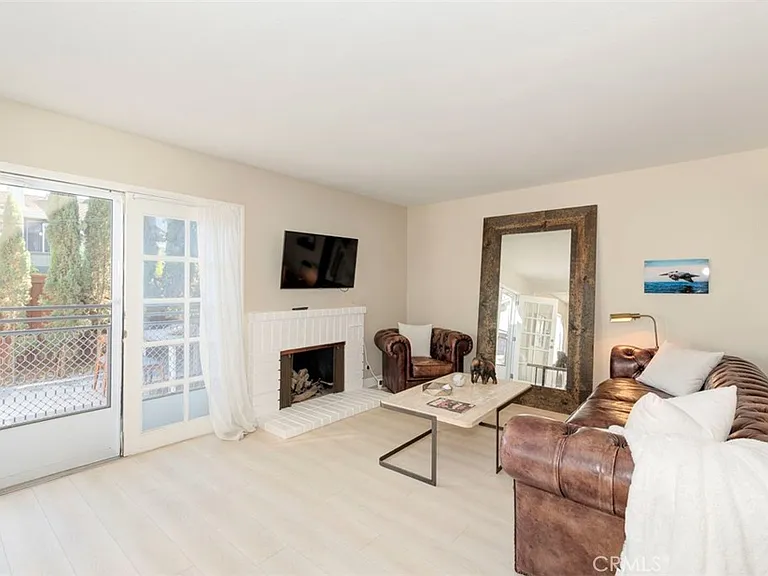 3341 Calle La Veta — Photo 7