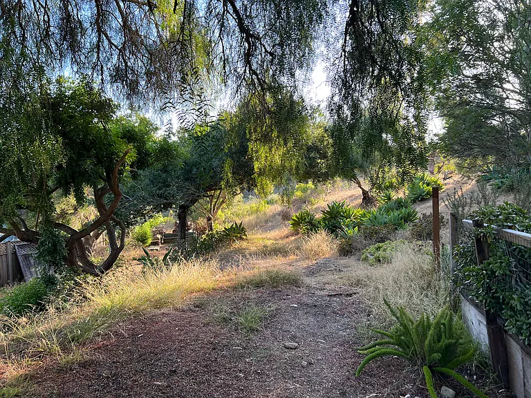 465 El Sueno Rd — Photo 18