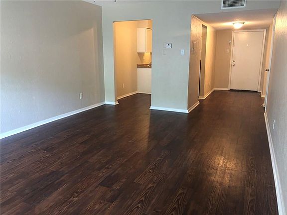 3rd image of 6000 Westridge Ln APT 808