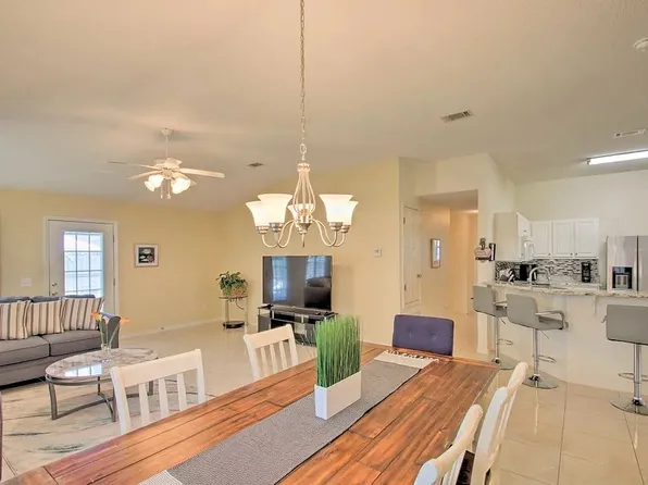 1225 Harrison Ave, Gulf Breeze, FL 32563