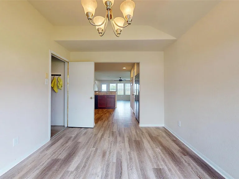 2102 Red Cedar Trl — Photo 15