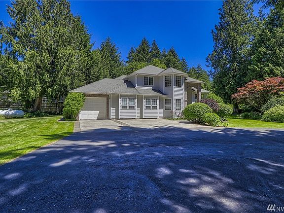 3rd image of 4040 61st Ave NW