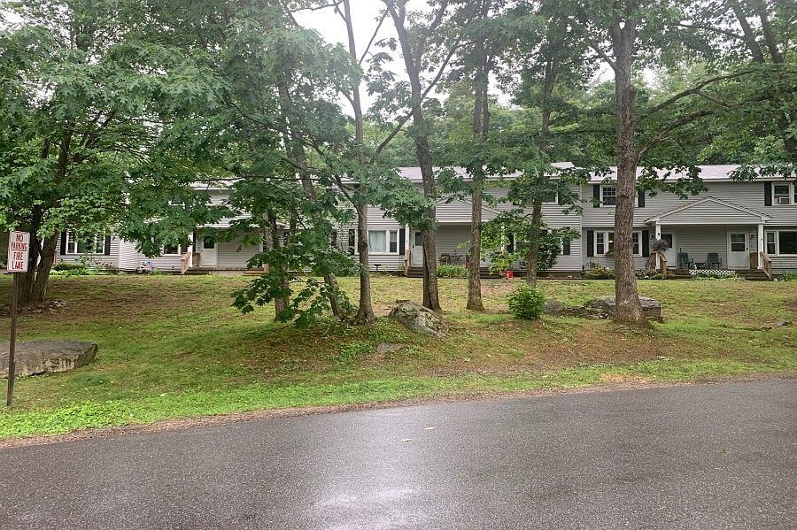 1st image of 130 Sandstone Cir #130