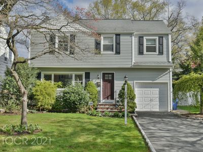 105 Dora Ave, Waldwick, NJ, 07463