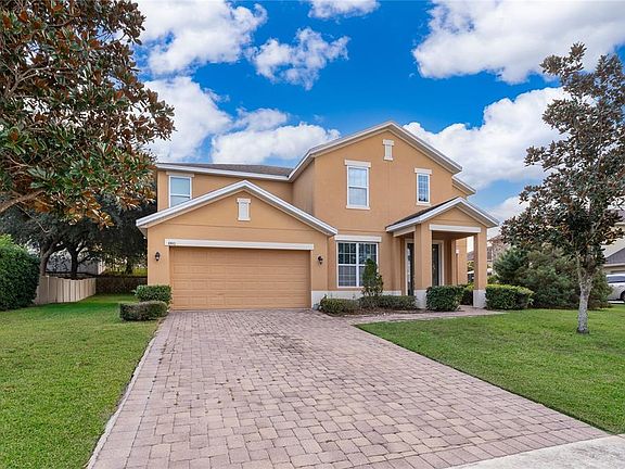 3rd image of 891 Cavan Dr