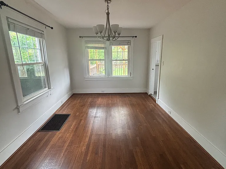 904 S Braddock Ave — Photo 8