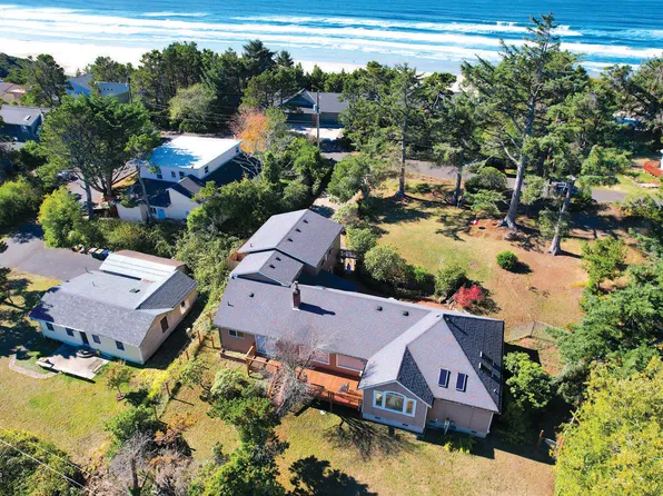 2225 NW Oceanview Dr, Newport, OR 97365