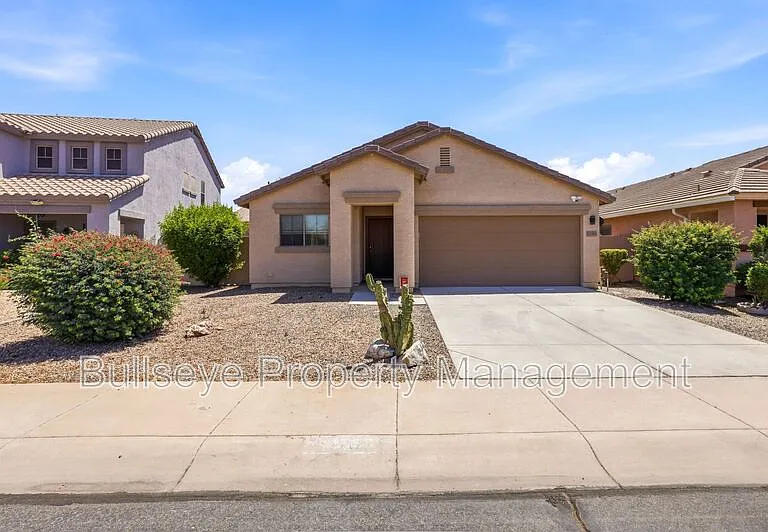 21069 N Jocelyn Ln — Photo 2