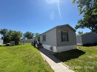 200 Paradise Acres Rd #87, Carterville, IL 62918