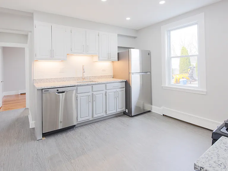 259 Calvary St #1 — Photo 6