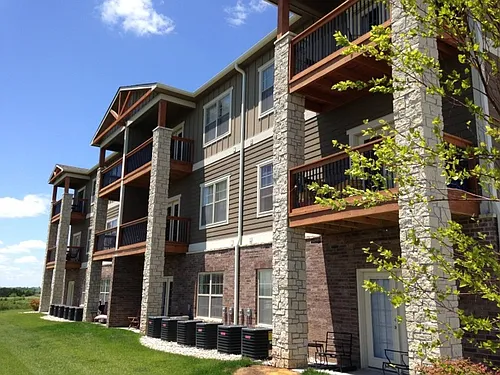 2525 Bellerive Photo 1