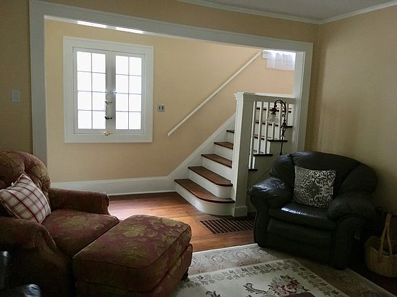 3rd image of 4016 N Prospect Ave