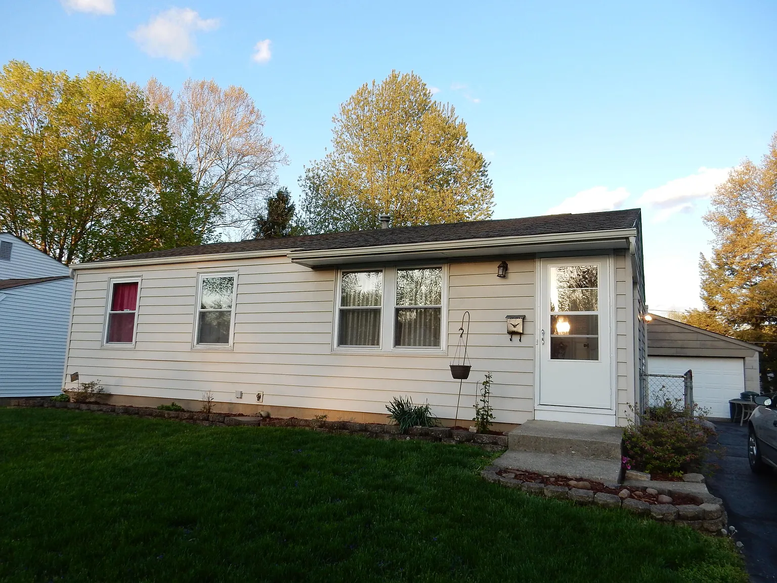 3020 Fleet Rd photo 1