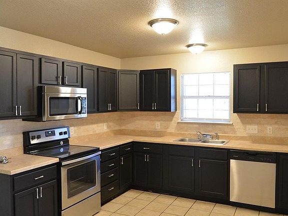 3rd image of 4325 Sherwood Dr