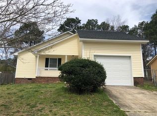 3323 Arrowhead Rd, Spring Lake, NC 28390