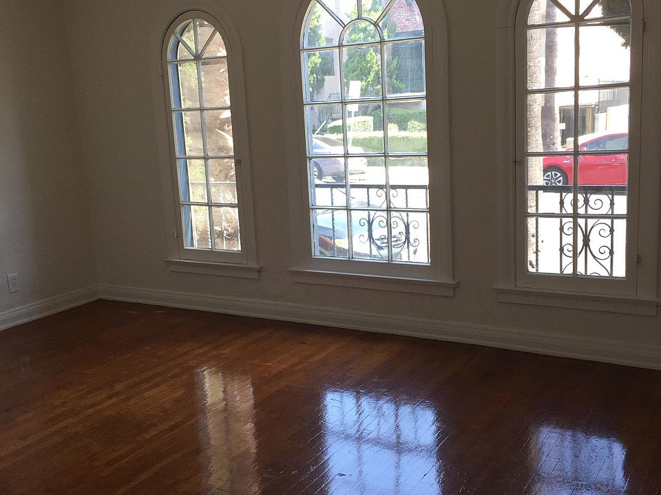 2nd image of 1537 Corinth Ave APT 1
