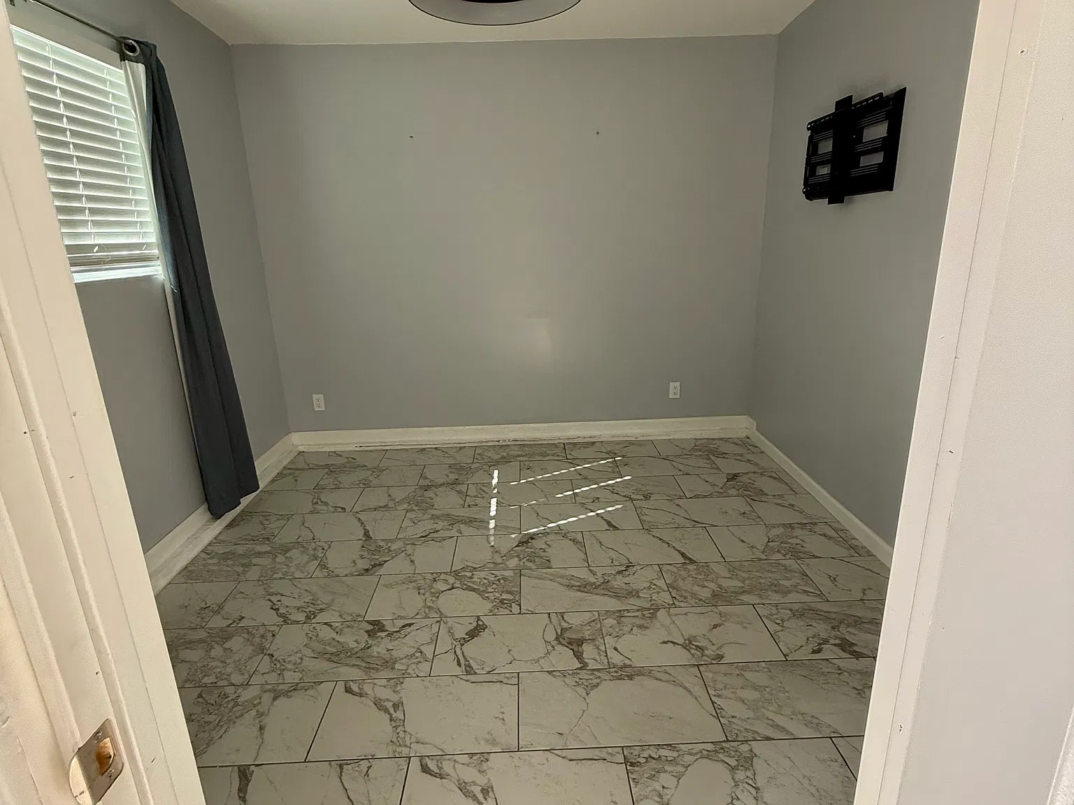 1 bed, $2,300 — Photo 3