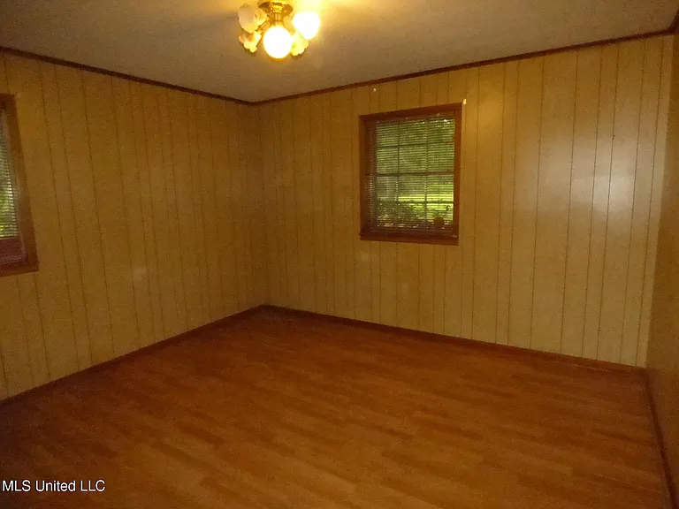 2018 Stewart Ln — Photo 7