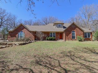 4200 Rustic Rd, Sand Springs, OK 74063