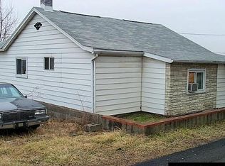 10 Rollie St, Grindstone, PA 15475