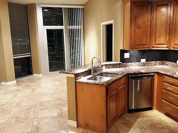 2nd image of 500 Throckmorton St APT 1708