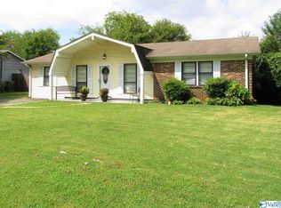 2948 Lynnwood Cir SW, Decatur, AL 35603