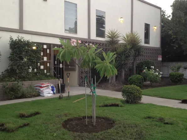 948 W Huntington Dr, Arcadia, CA 91007