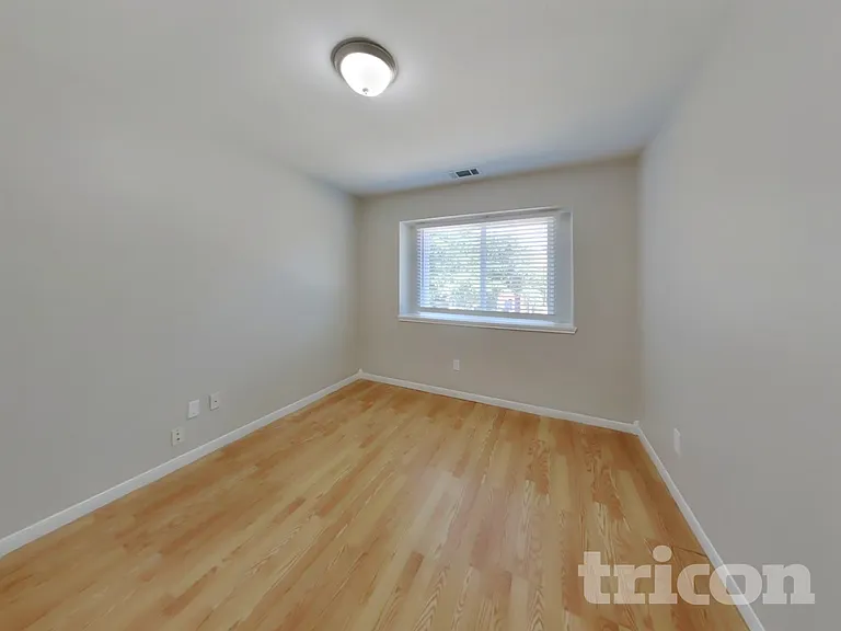 13603 Lynnville Dr — Photo 15