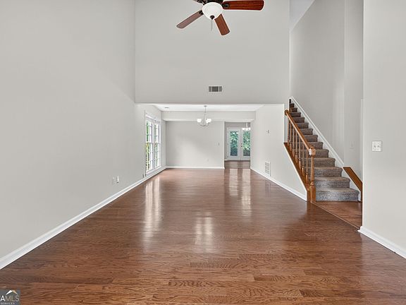 4th image of 12110 Greenmont Walk