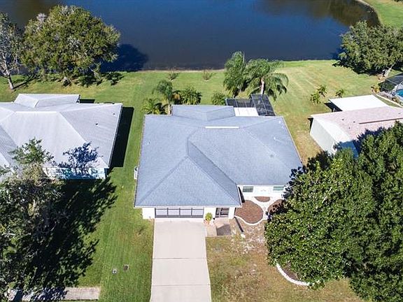 3rd image of 1923 Tampa Bay Dr