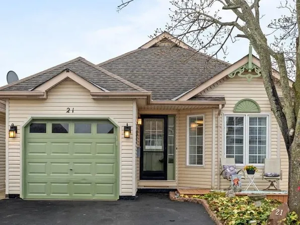 21 Long Point Blvd, Norfolk County, ON N0E 1M0