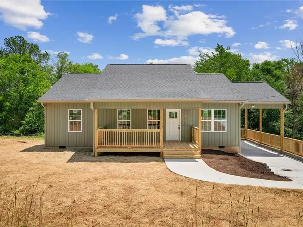 123 Azalea St SW, Calhoun, GA 30701