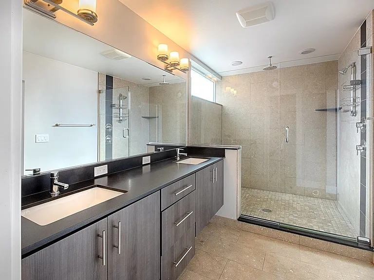 5028 Puget Blvd SW — Photo 25