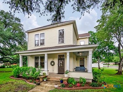 608 N Clinton St, Cuero, TX, 77954