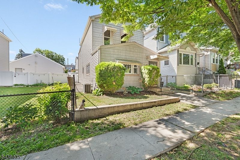 1st image of 143 Sylvan Ave