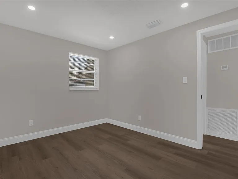 518 Lavon Dr — Photo 23