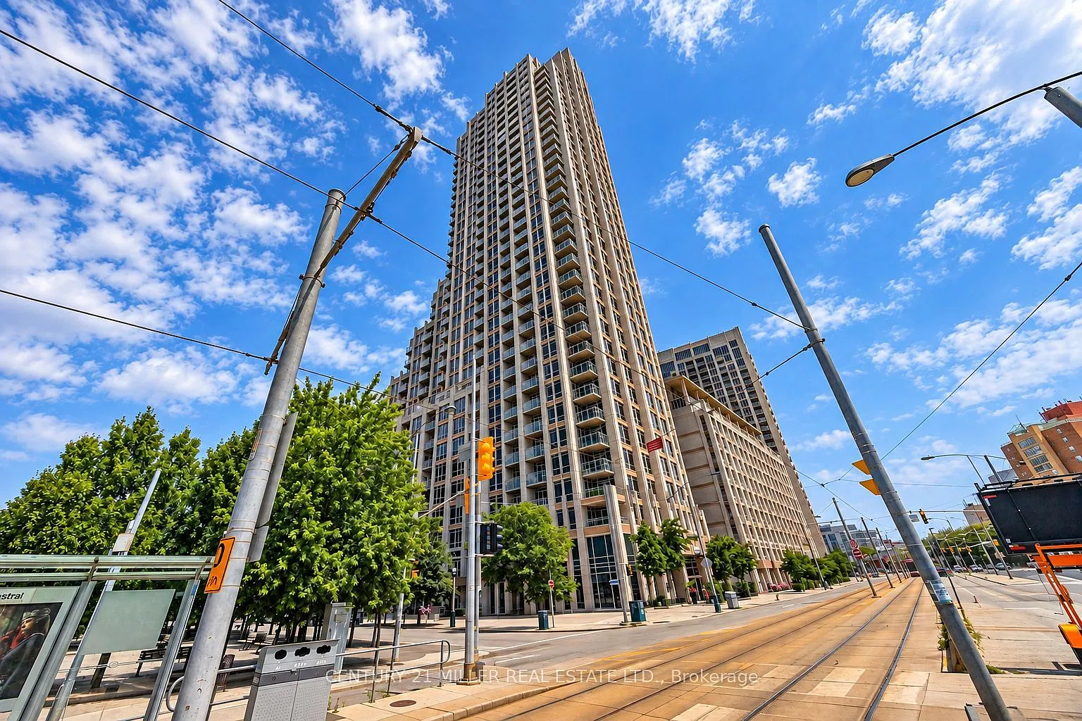 2 bed, $3,900 — Photo 1