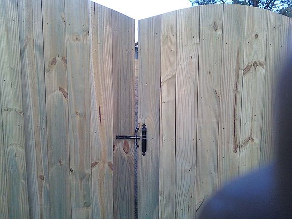 16ft wide double Gate Fence 