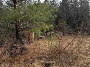 Long Rd, Hague, VA 22469