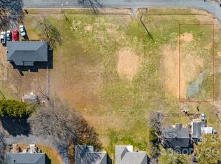 9230 Springhill Rd, Charlotte, NC 28214