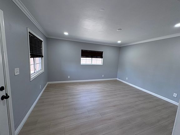 3rd image of 4925 Chino Ave