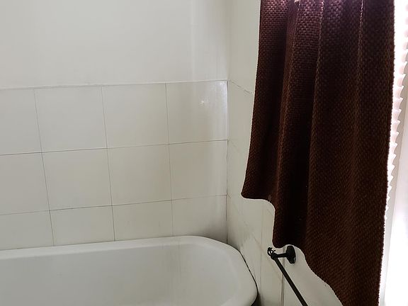 3rd image of 937 N 25th St